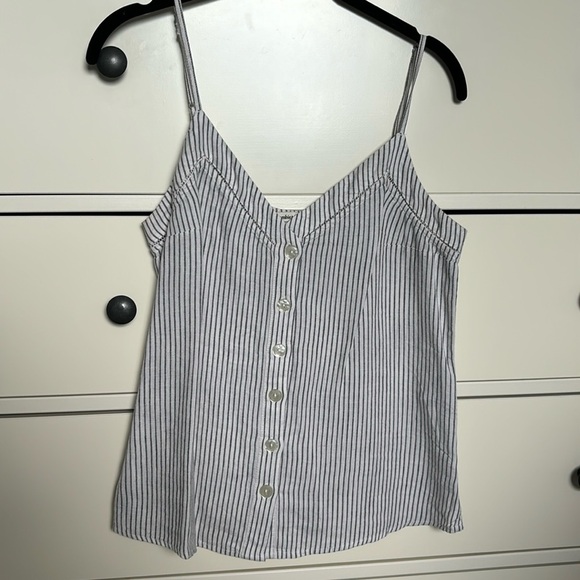 Abercrombie & Fitch Tops - Abercrombie and Fitch tank